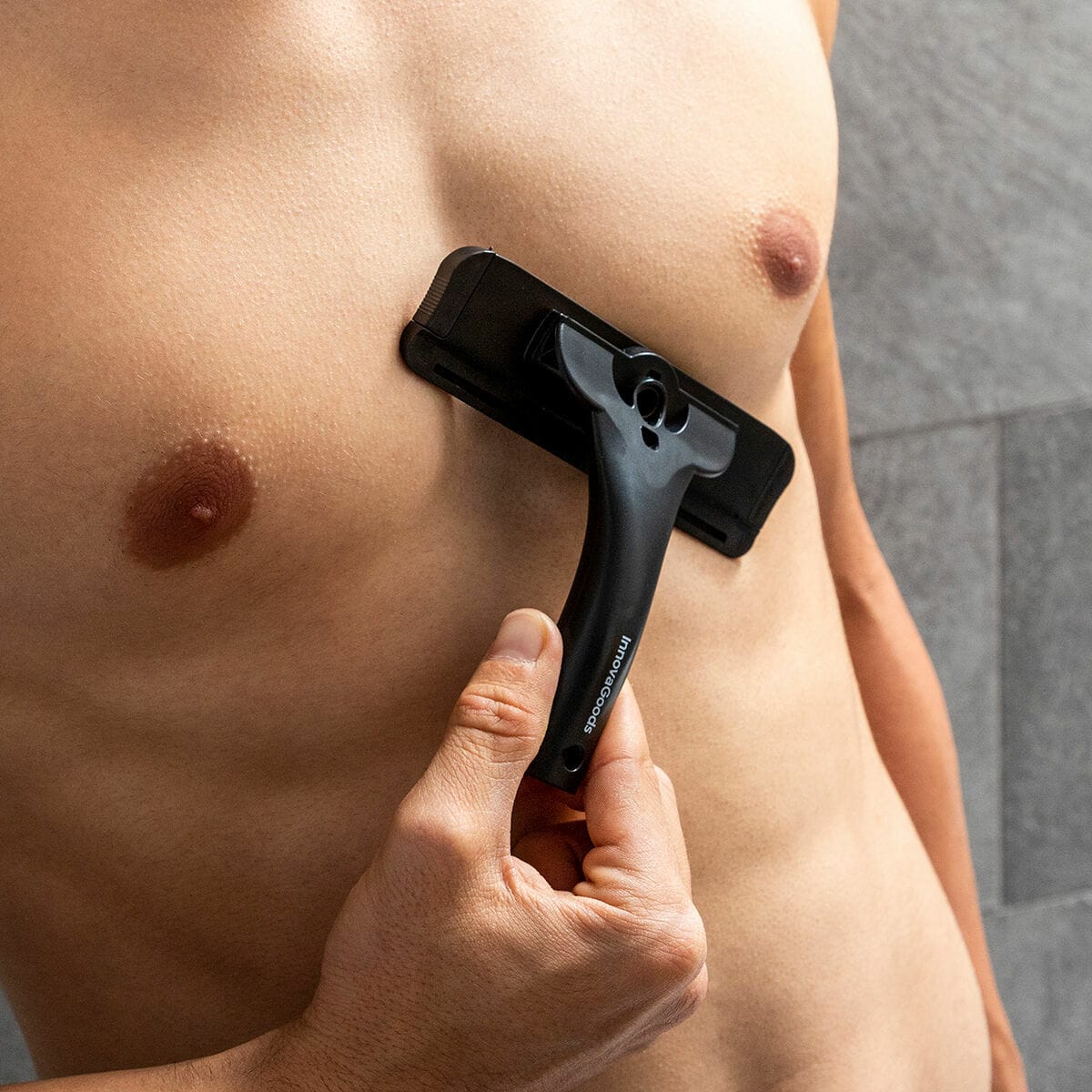 Rasoio Schiena Uomo con Manico Estensibile – Depilazione Facile Anche da Solo